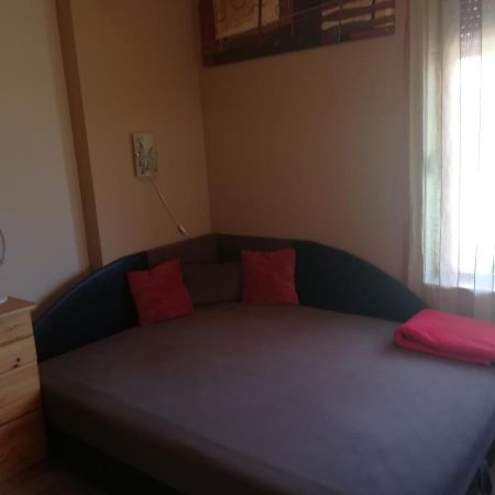 Betty Apartman Balatonfůzfő Exterior foto